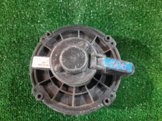 Мотор печки Isuzu Elf NHR69, NHR69C, NHS69, NHS69E, NKR58, NKR58E, NKR66, NKR66E, NKR66L, NKR69E, NKR71, NKR71E, NKS71E, NPR66L, NPR66P,