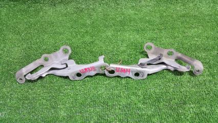 Петля капота Toyota Corolla Fielder NZE121 1NZ-FE 2002
