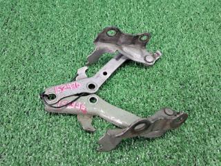 Петля капота Toyota Avensis AT220L.ST220L 3S-FE 7A-FE 1997-2001