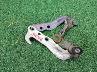 Петля капота Toyota Caldina ST195G. ST195 ST190 ST190G ST191 AT190 AT191 3S-FE 7A-FE 1992 (б/у)