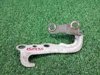 Петля капота Toyota Corona ST195G. ST195 ST190 ST190G ST191 AT190 AT191 3S-FE 4S-FE 1992 левая (б/у)