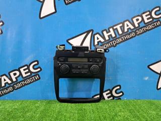 Блок управления климат-контролем Toyota Kluger ACU20 ACU25 MCU20 MCU25 2AZ-FE 1MZ-FE 2002 (б/у)