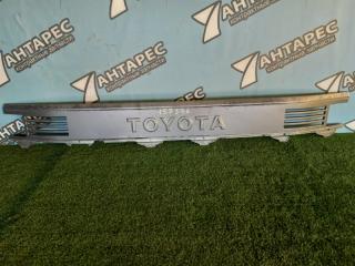 Решетка радиатора Toyota Dyna LH80 (б/у)