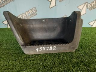 Подножка Toyota Dyna LY220 LY230 LY передняя правая (б/у)