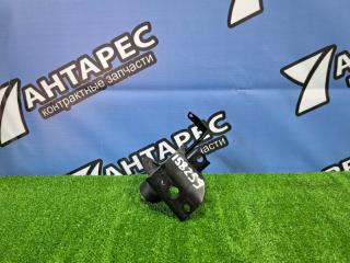Кронштейн крепления АКПП Toyota Corolla ZRE181 ZRE181L 1ZR-FE 2013 задний (б/у)