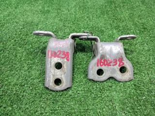 Петля двери Toyota Corolla NZE121. NZE124. ZZE122. ZZE124. NZE121G. ZZE122G 1NZ-FE 1ZZ-FE 2000 передняя правая (б/у)