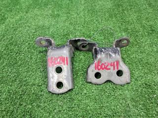 Петля двери Toyota Corolla NZE121. NZE124. ZZE122. ZZE124. NZE121G. ZZE122G 1NZ-FE 1ZZ-FE 2000 передняя правая (б/у)