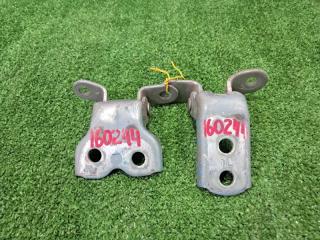 Петля двери Toyota Corolla NZE121. NZE124. ZZE122. ZZE124. NZE121G. ZZE122G 1NZ-FE 1ZZ-FE 2000 передняя левая (б/у)
