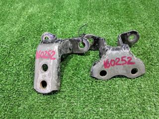 Петля двери Toyota Corolla Fielder NZE141G. NZE144G. ZRE142. NZE141 1NZ-FE 2ZR-FE 2007 передняя правая (б/у)