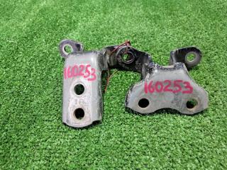 Петля двери Toyota Corolla Fielder NZE141G. NZE144G. ZRE142. NZE141 1NZ-FE 2ZR-FE 2007 передняя правая (б/у)