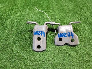 Петля двери Toyota Wish ZNE10 1ZZ-FE 2005 передняя правая (б/у)