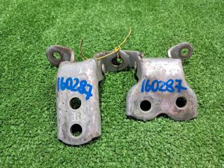 Петля двери Toyota Corolla Fielder NZE121G 1NZ-FE 2003 передняя правая (б/у)