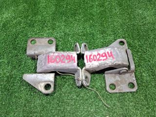 Петля двери Toyota Town Ace Noah SR50G SR50 CR50 SR40 CR40 KR42 3S-FE 3CT 7K-E 1996 передняя правая (б/у)