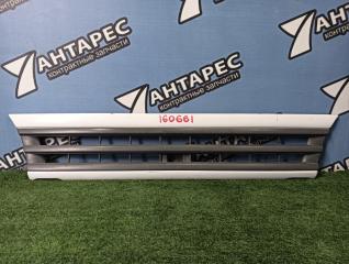 Решетка радиатора Isuzu Elf NPR66 NPR71 NPR75 1994 передняя (б/у)