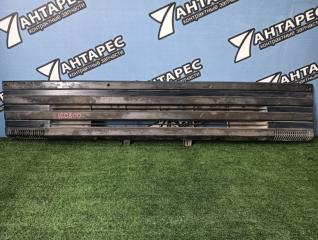 Решетка радиатора Mazda Titan WGFAT 1991 передняя (б/у)