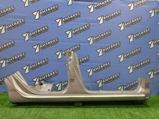 Порог Toyota Corolla NZE121. NZE121G. ZZE122 NZE124G 1NZ-FE 1ZZ-FE 2000 правый (б/у)