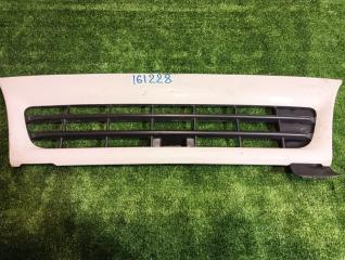 Решетка радиатора Isuzu Elf NKR66. NKR69 NKR71 1994 (б/у)