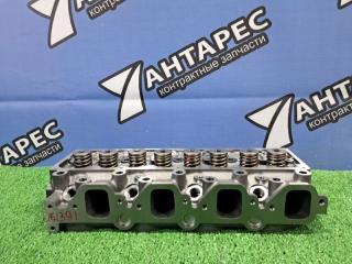 Головка блока цилиндров Nissan CARAVAN BGD21 TD27 1991