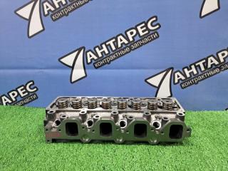 Головка блока цилиндров Nissan CARAVAN BGD21 TD27 1991