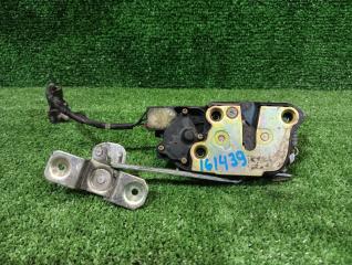 Замок двери Isuzu Forward FRR32. FRR33 1994 передний правый (б/у)