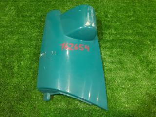 Щечка Isuzu Elf NKR85 NHR85  NKS85 2008 правая (б/у)