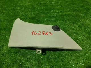 Щечка Toyota Dyna XZU 2002 правая (б/у)