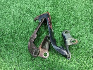 Петля капота Toyota Corona ST195G. ST195 ST190 ST190G ST191 AT190 AT191 3S-FE 4S-FE 1992 (б/у)