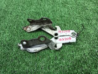 Петля капота Toyota Sprinter Carib AE111. AE111G. AE114. AE115 4A-FE 7A-FE 1996 (б/у)