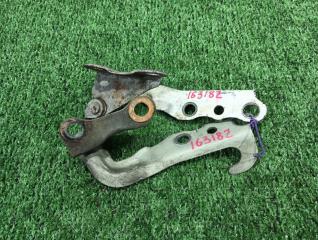 Петля капота Toyota Corona ST195G. ST195 ST190 ST190G ST191 AT190 AT191 3S-FE 4S-FE 1992 (б/у)