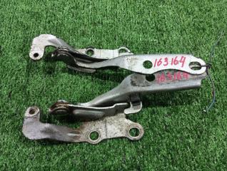 Петля капота Toyota Ipsum SXM10. SXM10G. SXM15G. SXM15 3S-FE 1996 (б/у)