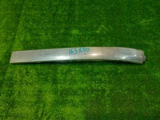 РЕСНИЧКА ПОД ФАРЫ, НАКЛАДКА ПОД ФАРЫ Mitsubishi Fuso FFK64 FK72 FK74 FK71 1994 правая (б/у)