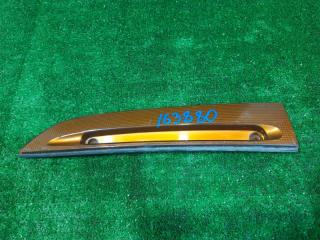 Ресничка Isuzu Elf NKR66 NKR71 NPR75 NKR69 1994 левая (б/у)