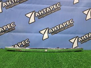 Накладка крышки багажника Toyota Premio ZZT240.NZT240. AZT240.ZZT245.240.245 1ZZ-FE 1NZ-FE 1AZ-FSE 2002 (б/у)