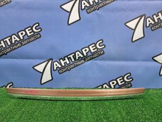 Накладка на дверь багажника Toyota Corolla Fielder NZE141G. NZE144G. ZRE142. NZE141 1NZ-FE 2ZR-FE 2007 (б/у)