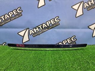 Накладка на дверь багажника Toyota Corolla Fielder NZE141G. NZE144G. ZRE142. NZE141 1NZ-FE 2ZR-FE 2007 (б/у)