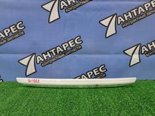 Накладка на дверь багажника Toyota Corolla Fielder NZE141G. NZE144G. ZRE142. NZE141 1NZ-FE 2ZR-FE 2007 (б/у)