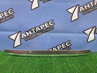 Накладка на дверь багажника Toyota Corolla Fielder NZE141G. NZE144G. ZRE142. NZE141 1NZ-FE 2ZR-FE 2007 (б/у)