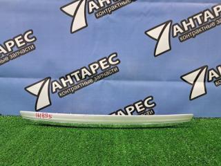 Накладка на дверь багажника Toyota Corolla Fielder NZE141G. NZE144G. ZRE142. NZE141 1NZ-FE 2ZR-FE 2007 (б/у)