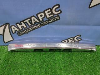 Накладка на дверь багажника Toyota Wish ZGE20W ZGE20 GSE25 2ZR-FAE 3ZR-FAE 2009 (б/у)