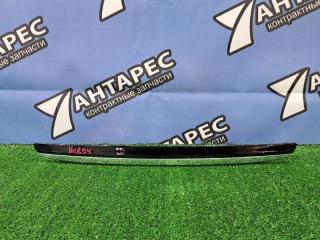 Накладка на дверь багажника Toyota Corolla Fielder NZE141G. NZE144G. ZRE142. NZE141 1NZ-FE 2ZR-FE 2007 (б/у)