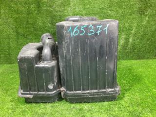 Корпус воздушного фильтра Isuzu Elf NPR66 NKR71 NPR75 4HF1 4HG1 4HJ1 4HL1 1998 (б/у)