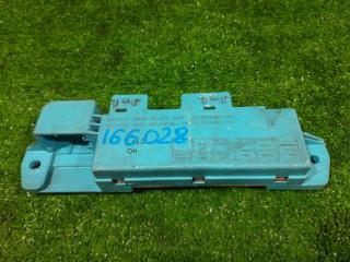 Блок управления свечами накала Isuzu Elf NKR66 NKR71 NPR75 NKR69 4HF1 4HG1 4JG2 1994 (б/у)