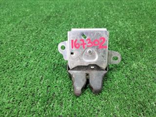 Замок багажника Toyota Corolla NZE121. NZE124. ZZE122. ZZE124. NZE121G. ZZE122G 1NZ-FE. 1ZZ-FE 2000 (б/у)