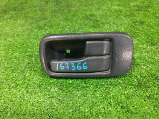 Ручка двери внутренняя Isuzu Forward FRR33 FRR34 FRR35 1996 правая (б/у)