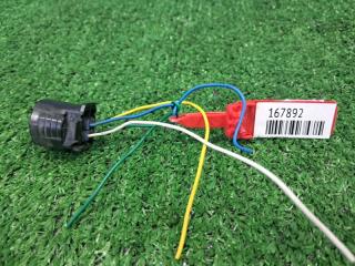 Фишка генератора Toyota Corolla Fielder NZE121. NZE121G. NZE124G NZE124 1NZ-FE 2000 (б/у)