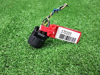 Фишка генератора Toyota Corolla Fielder NZE121. NZE121G. NZE124G NZE124 1NZ-FE 2000 (б/у)