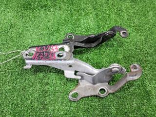 Петля капота Toyota Corolla NZE121. NZE124. ZZE122. ZZE124. NZE121G. ZZE122G 1NZ-FE. 1ZZ-FE 2000 (б/у)