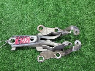 Петля капота Toyota Corolla Spacio NZE121. NZE124. ZZE122. ZZE124. NZE121G. ZZE122G 1NZ-FE. 1ZZ-FE 2000 (б/у)
