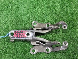 Петля капота Toyota Corolla Spacio NZE121. NZE124. ZZE122. ZZE124. NZE121G. ZZE122G 1NZ-FE. 1ZZ-FE 2000 (б/у)
